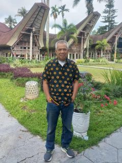 pak ian badewi-crop pak ian badewi-crop